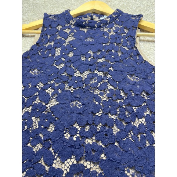 Rose + Olive Navy Blue Lace Crochet Mock Neck‎ Sleeveless Lined Top Women's M - Picture 13 of 14